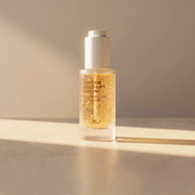 PEPTIDE GOLD-LIFT SERUM, a peptide face serum with gold, enhances skin hydration and firmness.